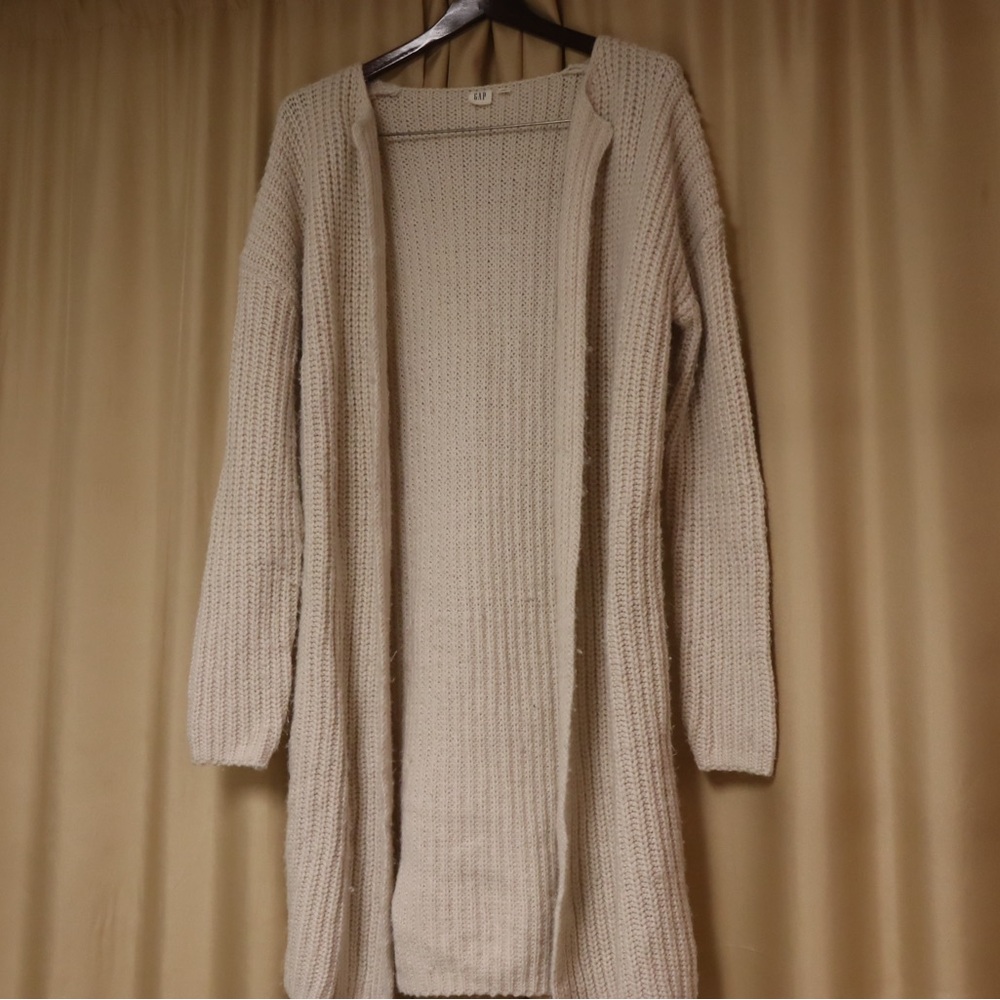 GAP cardigan
